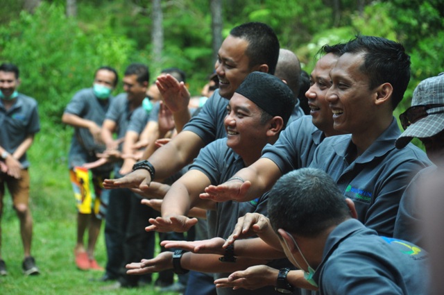 Outbound Orchid Forest Cikole Lembang - EO Outbound Lembang Bandung